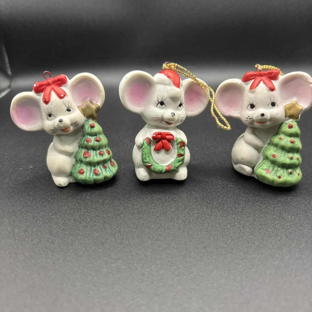 Christmas Around The World "Merry Christmas Mice" Set Of 3 Vintage Figurines